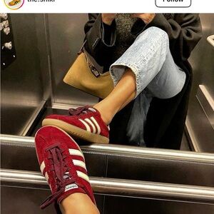 Adidas Bermuda Collegiate Burgundy Sneakers